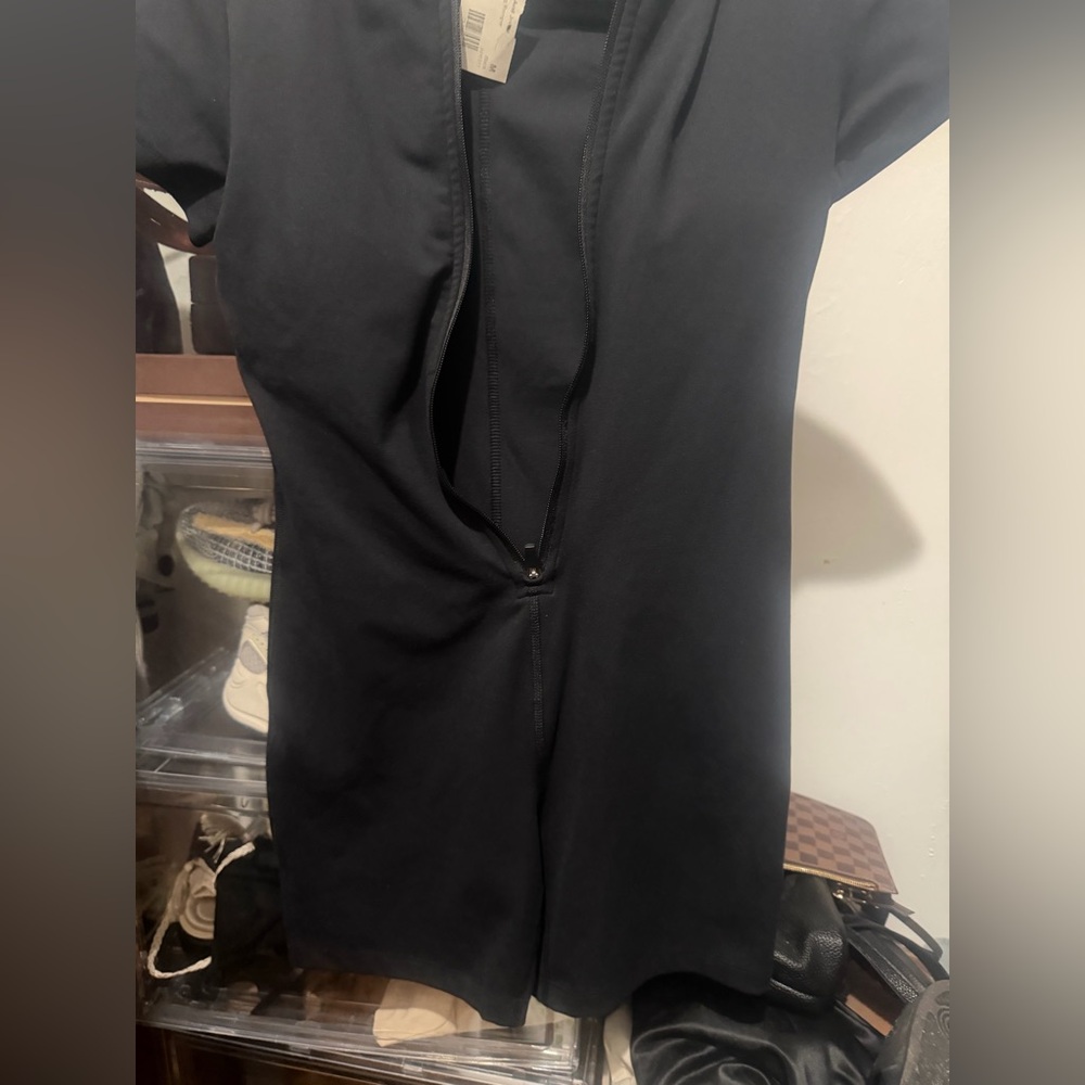 RUBY AND JENNA ROMPER. - Picture 2 of 4